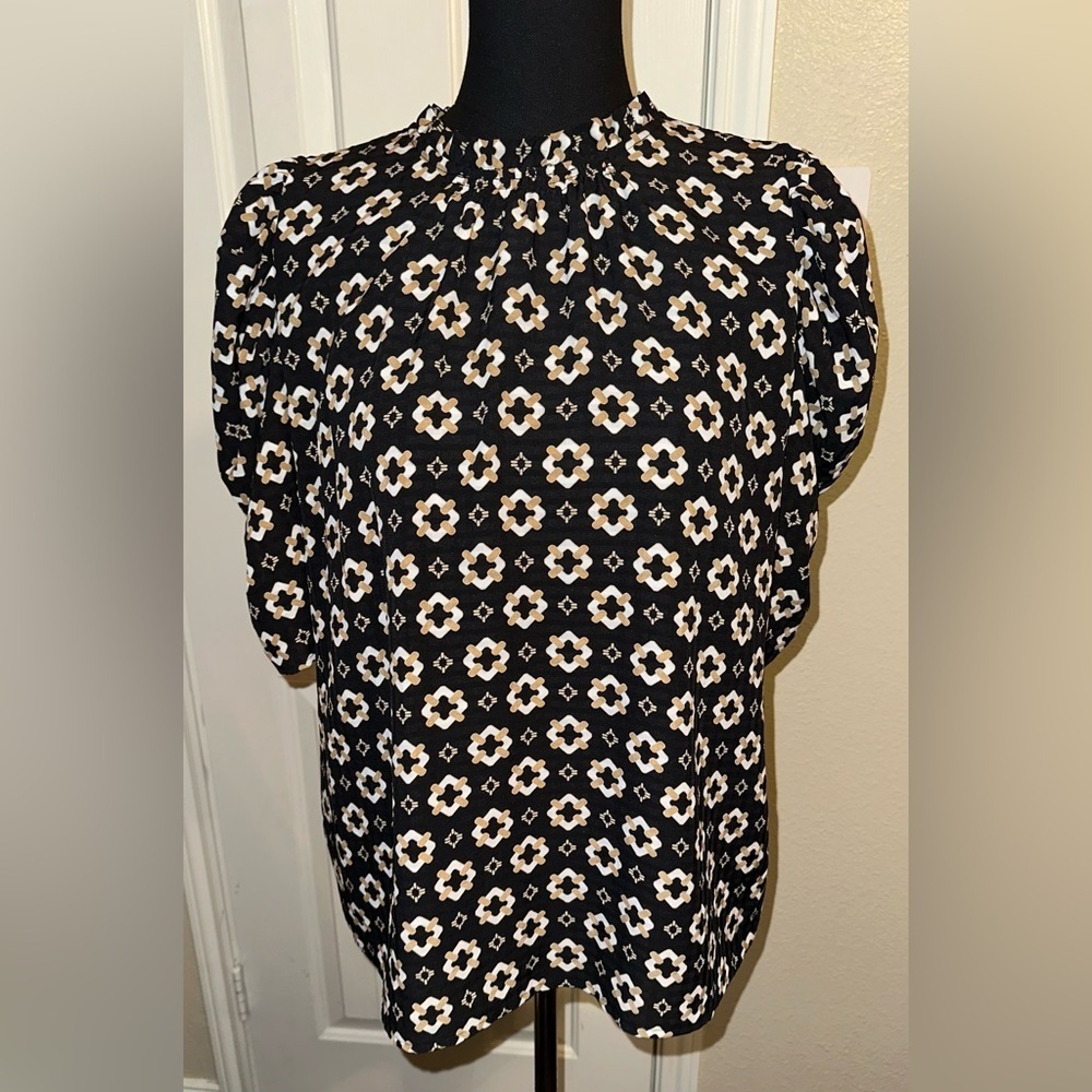 LOFT Geo Print Cinched Sleeve Ruffle Neck Blouse Women’s Size M Puffy Shoulder